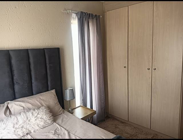 2 BEDROOM SECTIONAL TITLE FOR SALE IN KLIPPOORTJE